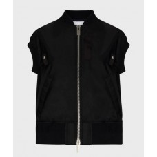 The Morning Show S02 Stella Bak Vest